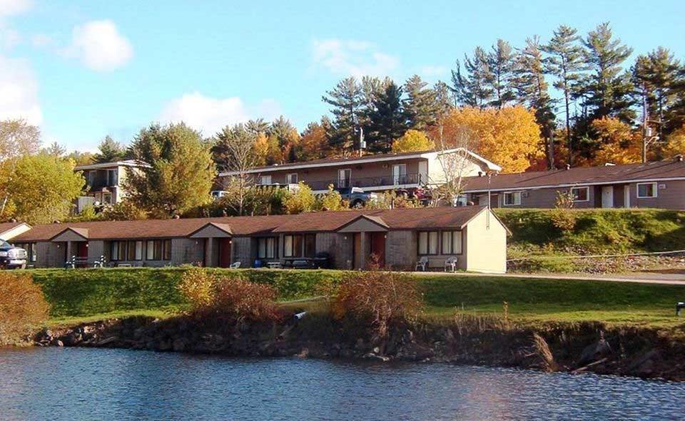 Valois Motel & Restaurant Mattawa Buitenkant foto