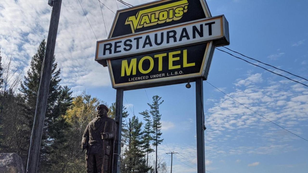 Valois Motel & Restaurant Mattawa Buitenkant foto