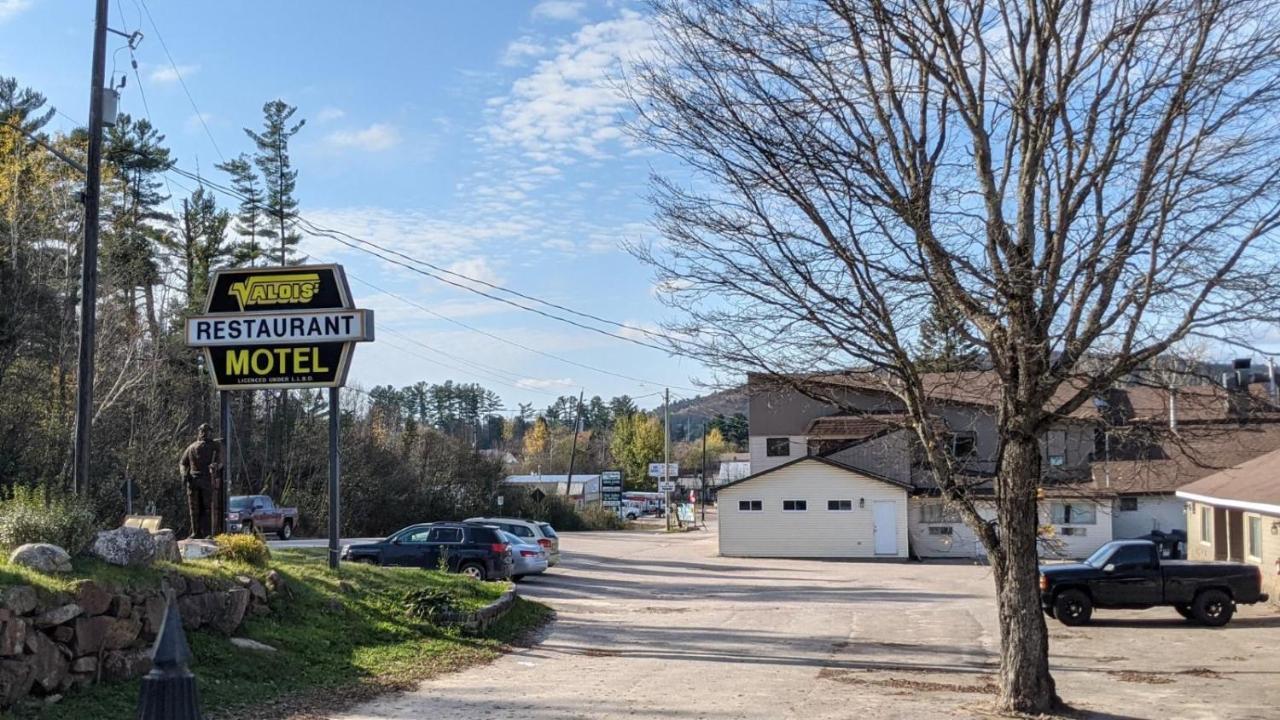 Valois Motel & Restaurant Mattawa Buitenkant foto
